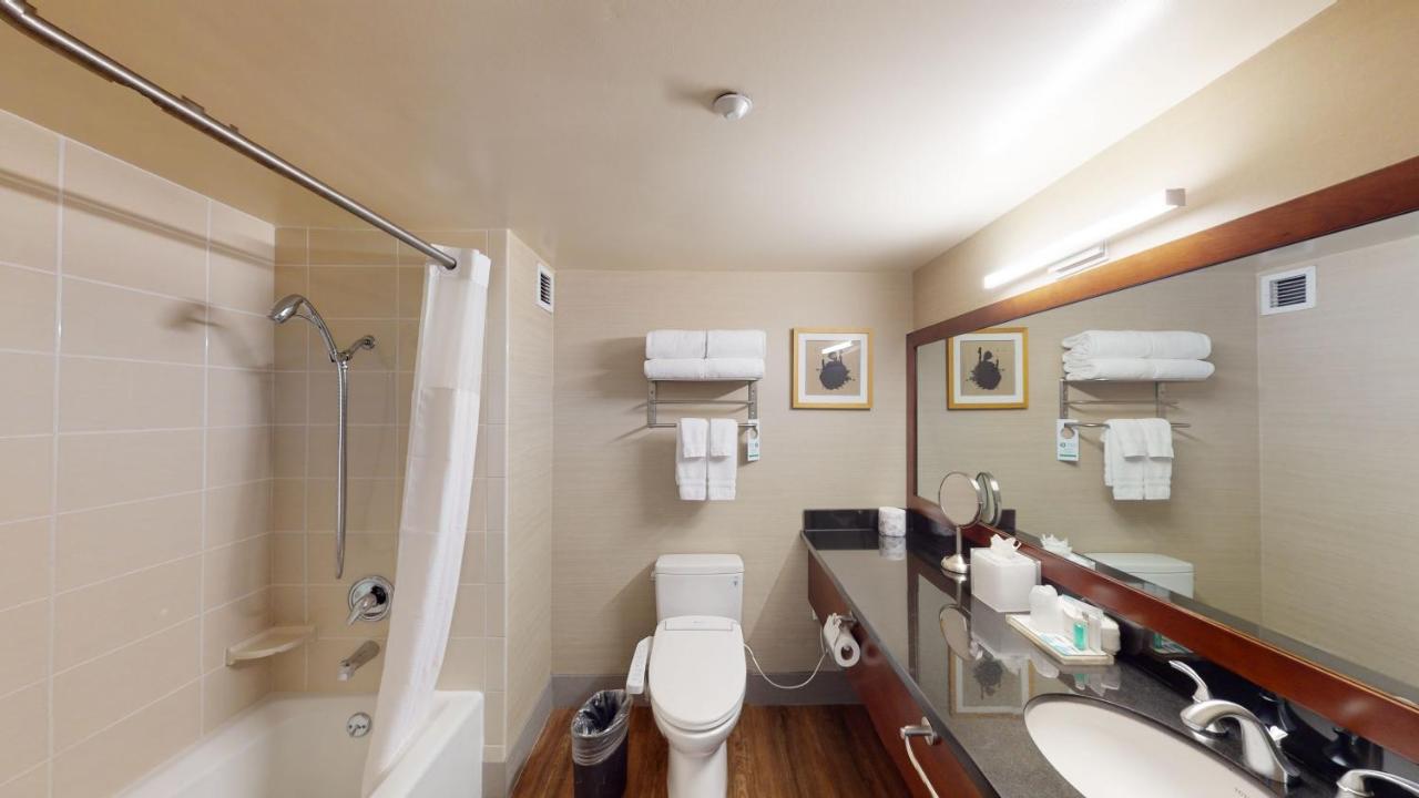 Double Room with Two Double Beds at Miyako Hotel Los Angeles