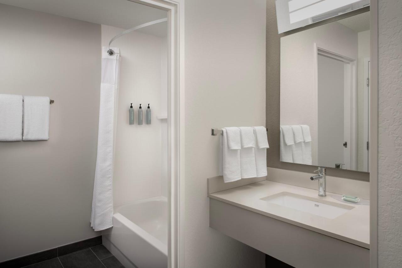  | Courtyard by Marriott Dayton Beavercreek