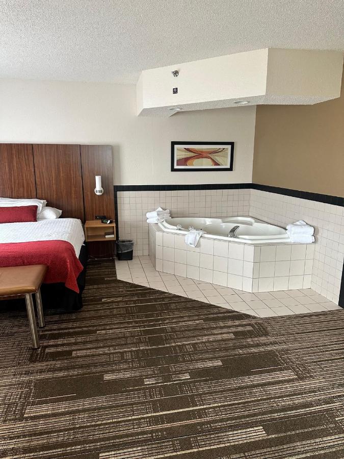 Room #48148310 at Northfield Inn, Suites & Conference Center