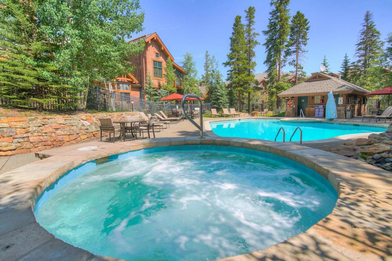 | Mountain Thunder Lodge