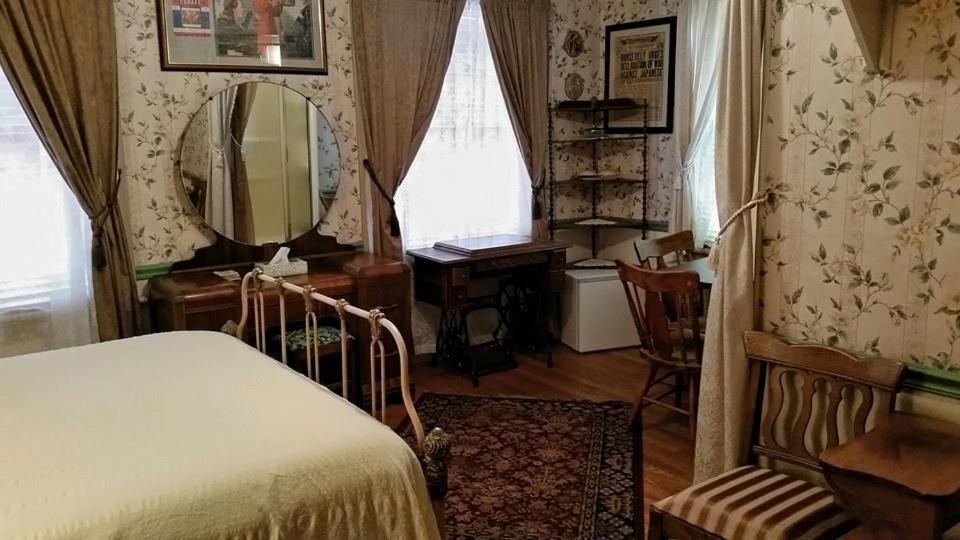 Queen Room at A Sentimental Journey
