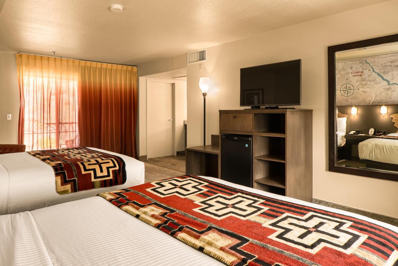Deluxe Trailhead 2 Queen Partial View Room at Arabella Hotel Sedona