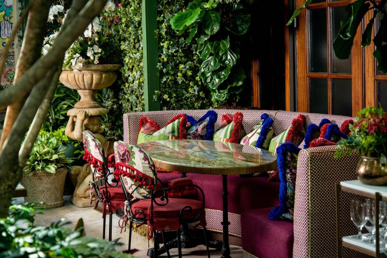 | The St. Regis Atlanta
