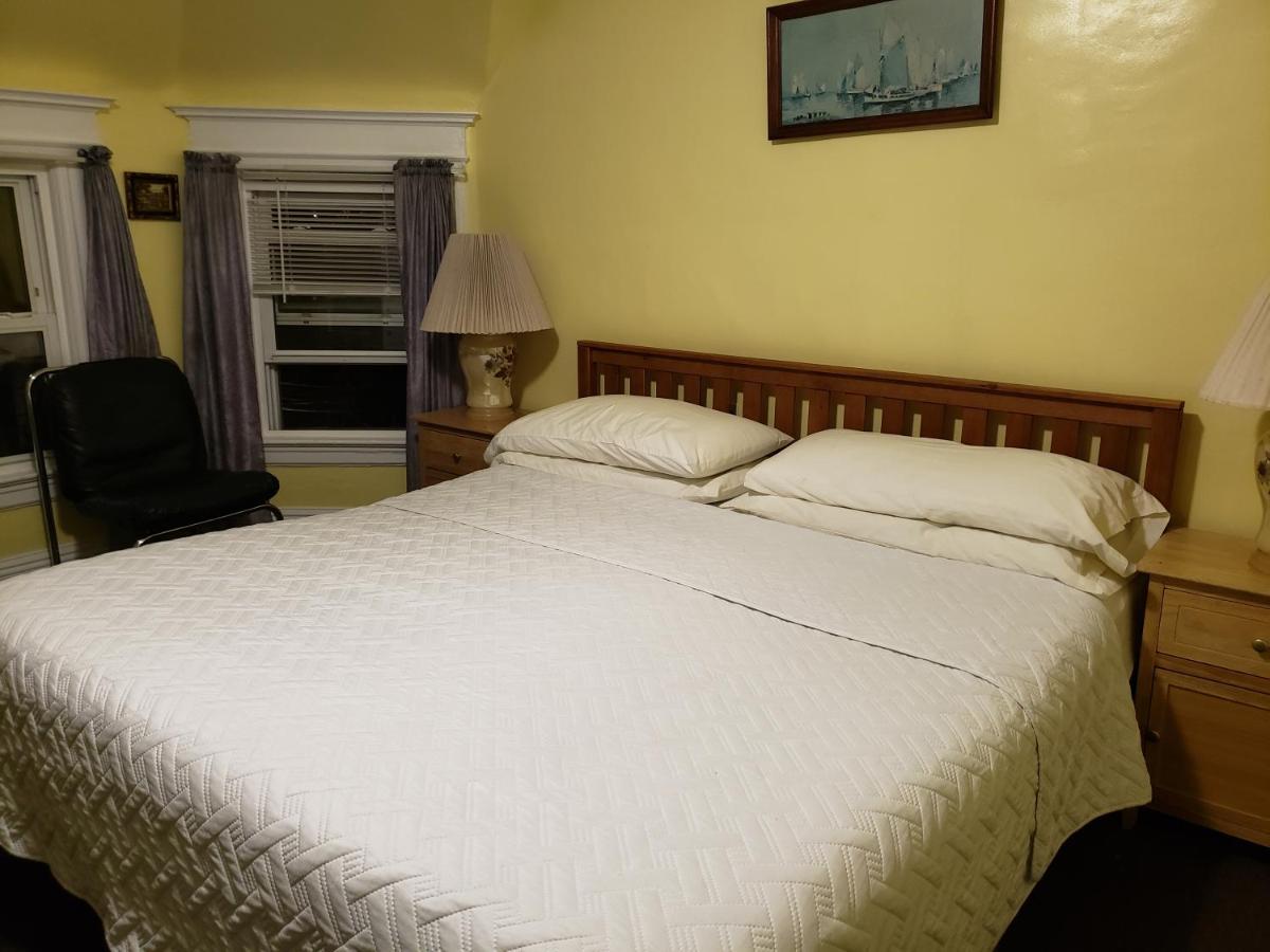  | Harbor House Bed and Breakfast