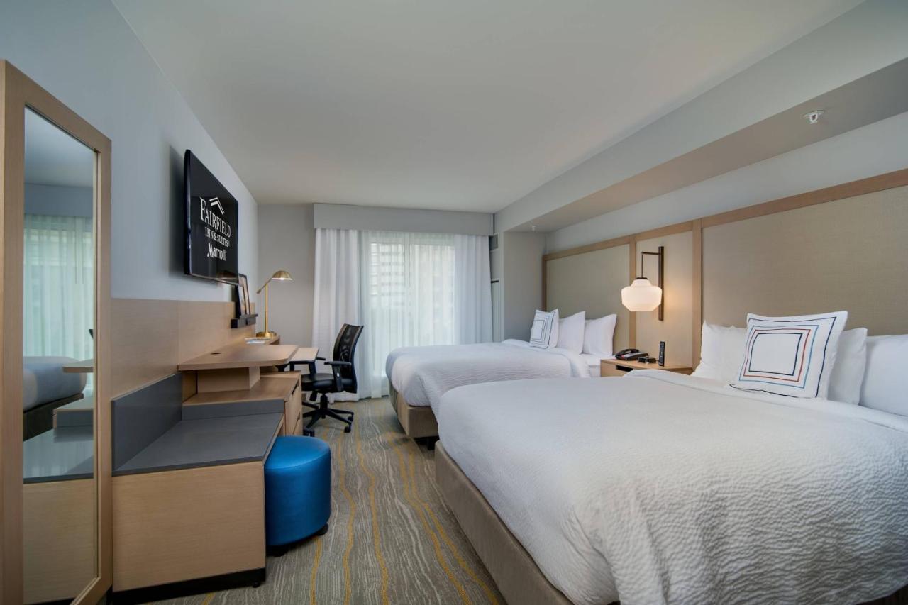 Queen Room at Fairfield Inn & Suites Fort Worth Downtown/Convention Center