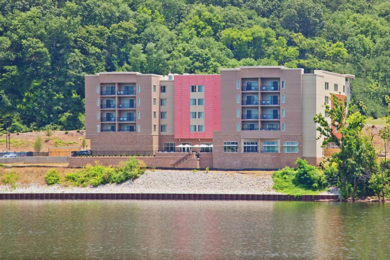  | SpringHill Suites Chattanooga Downtown/Cameron Harbor