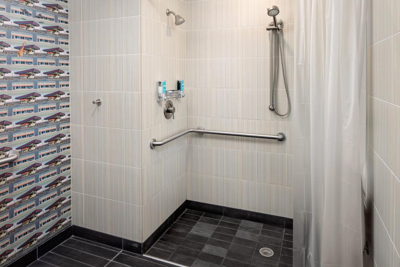 King Room - Non-Smoking at Aloft by Marriott Chapel Hill