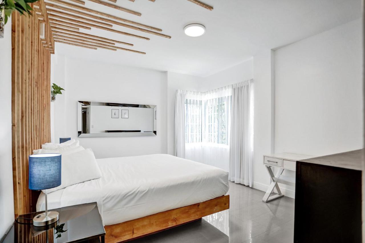 Premium Two-Bedroom Suite Courtyard View with Kitchen at Hotel Belleza