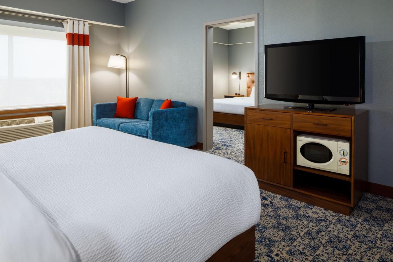 Suite, 2 Queen, Sofa bed at Four Points by Sheraton Louisville Airport