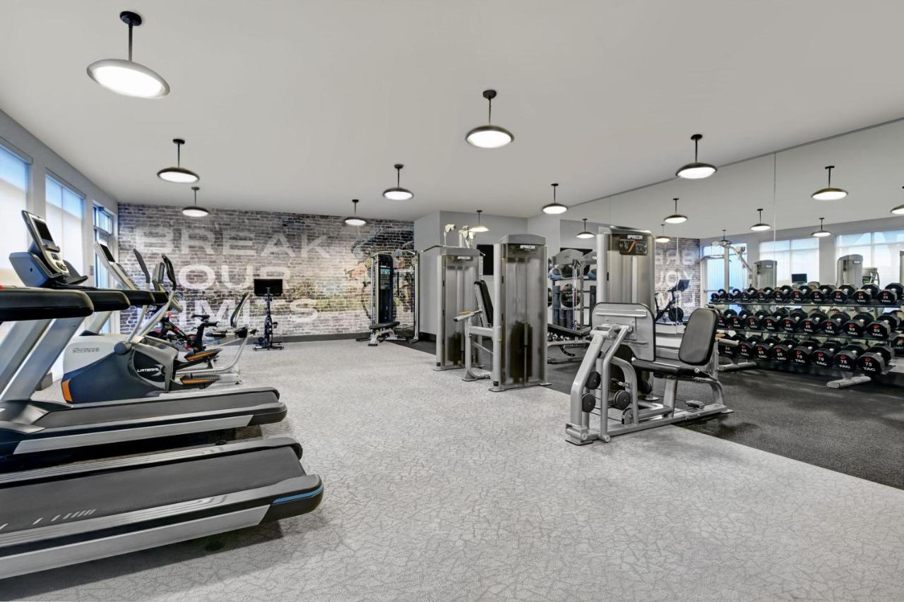 | Courtyard by Marriott Hamilton