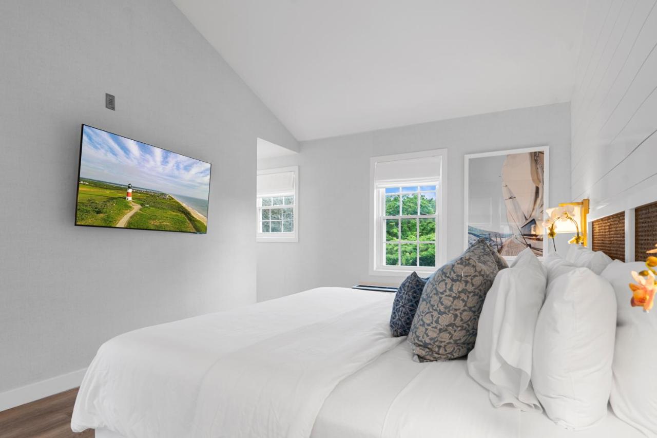 | Nantucket Inn