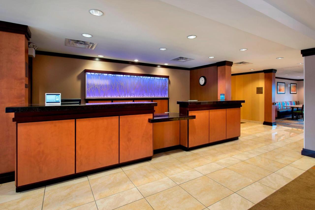 | Fairfield Inn & Suites Verona