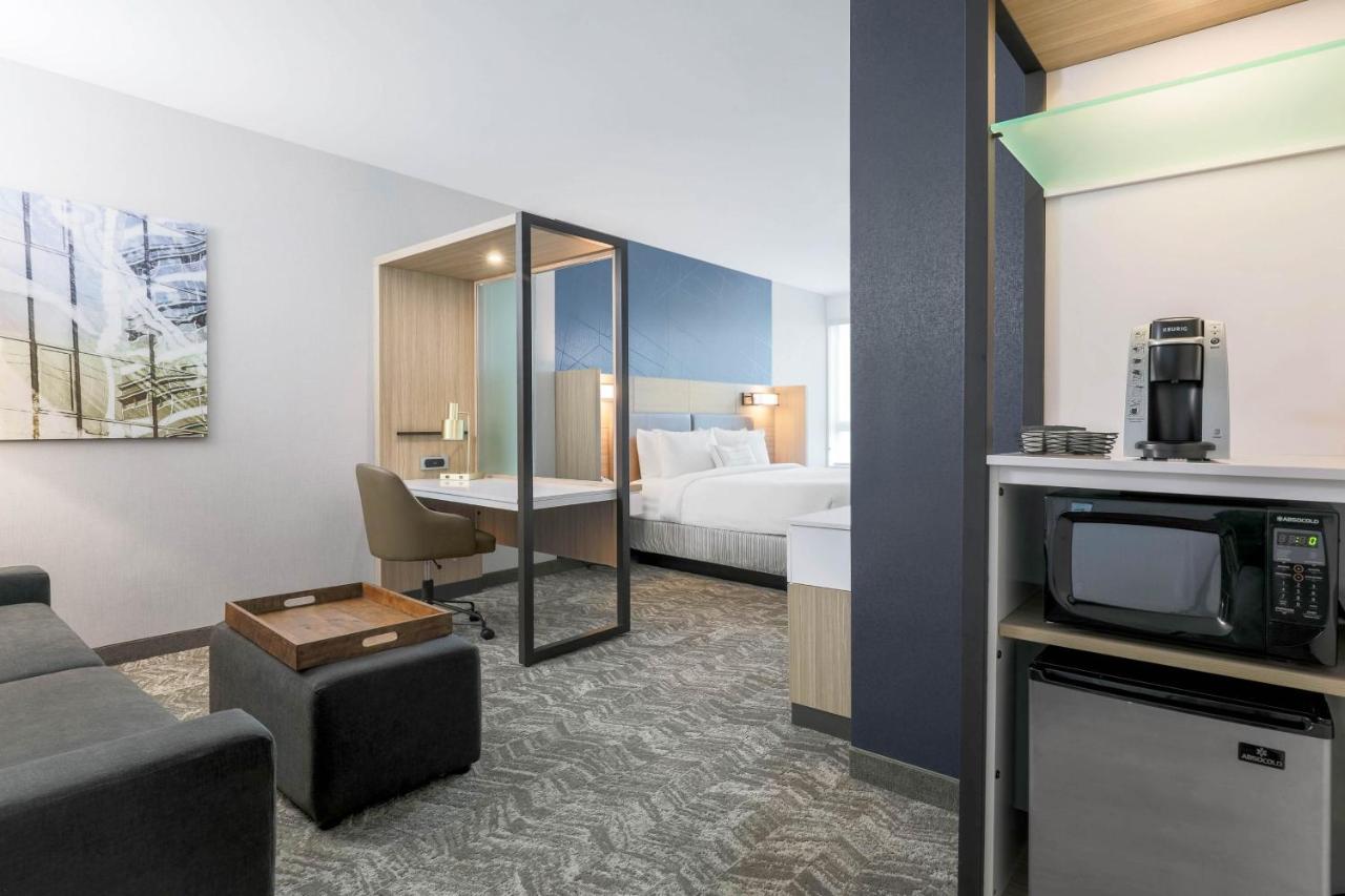 King Suite with Sofa Bed and Trundle Bed - Hearing Accessible at SpringHill Suites by Marriott San Jose Fremont
