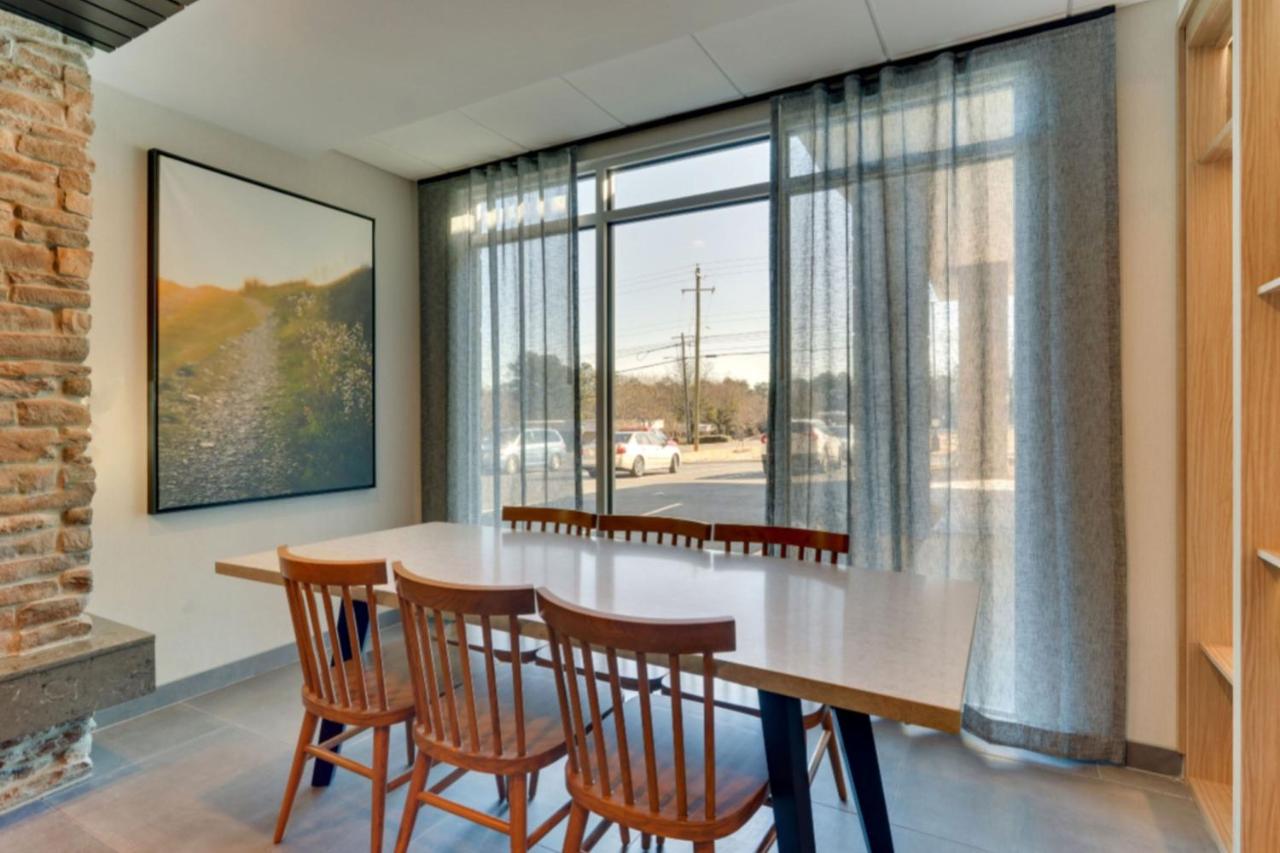 | Fairfield by Marriott Inn & Suites Dalton