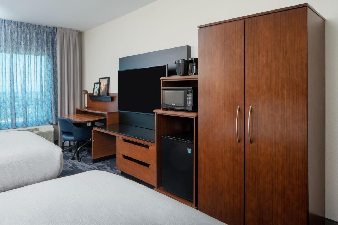 Queen Room with Balcony at Fairfield Inn & Suites by Marriott Destin
