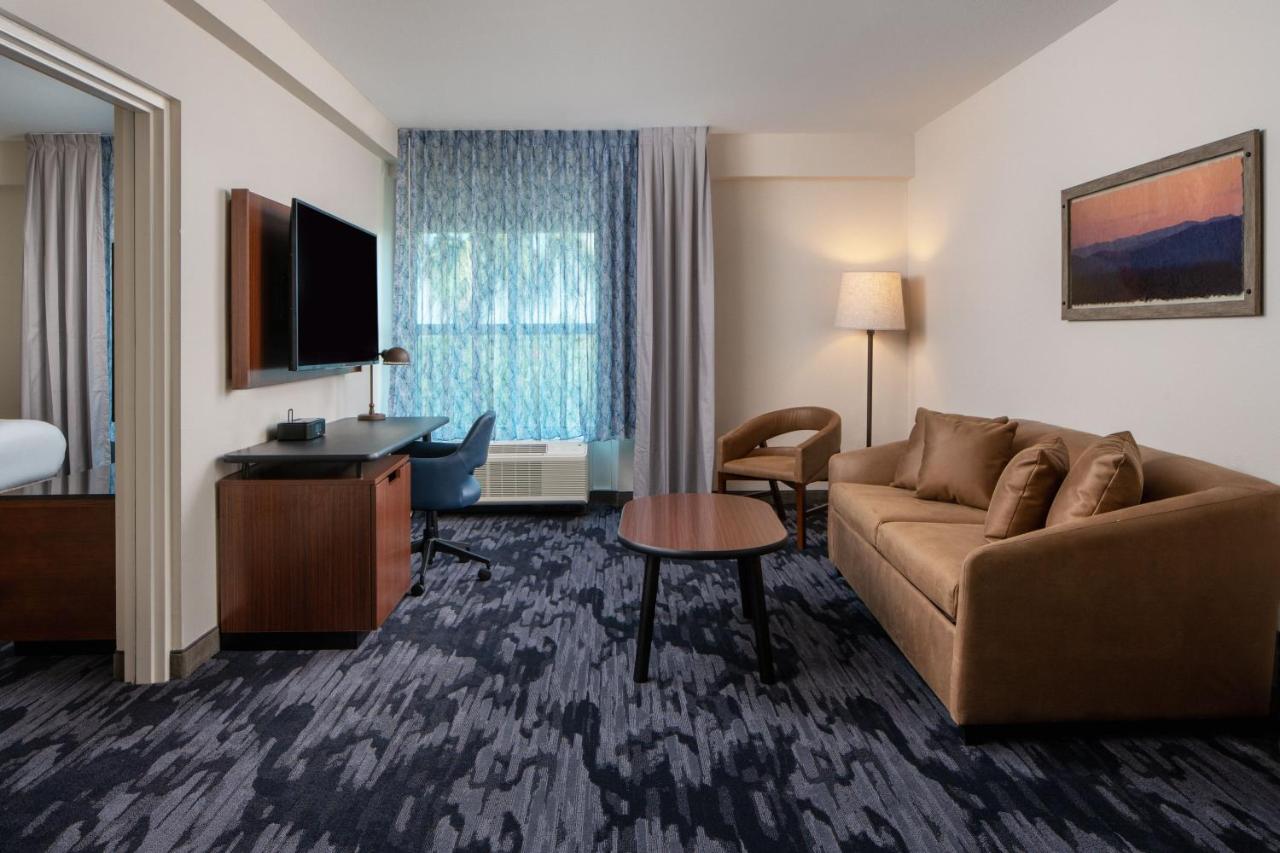 King Suite with Sofa Bed at Fairfield Inn & Suites by Marriott Destin