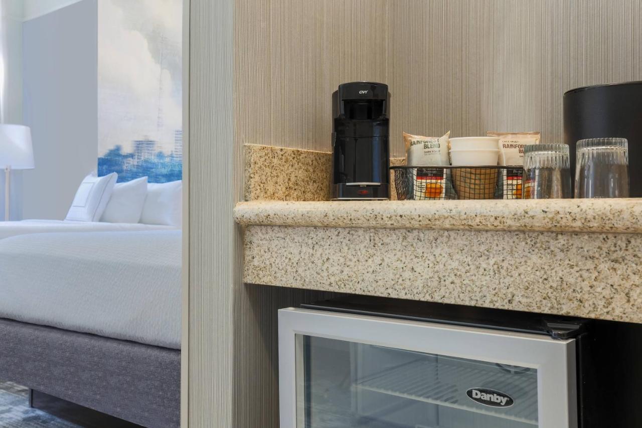 | Courtyard by Marriott Pittsburgh Downtown
