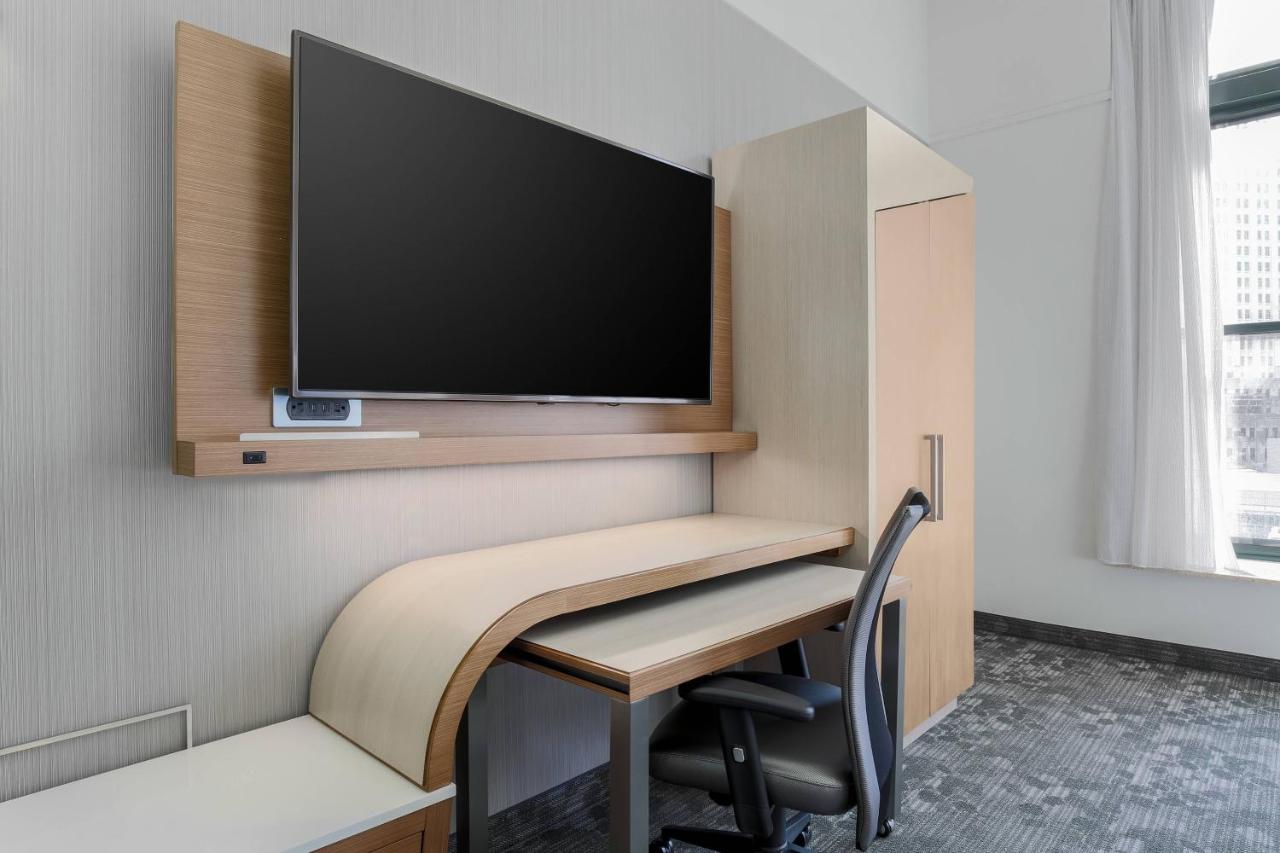 | Courtyard by Marriott Pittsburgh Downtown