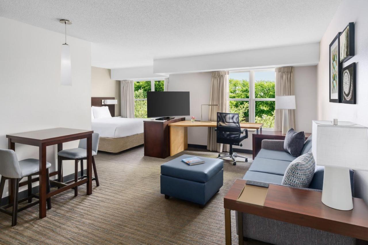 Queen Studio with Sofa Bed at Residence Inn by Marriott Gaithersburg Washingtonian Center