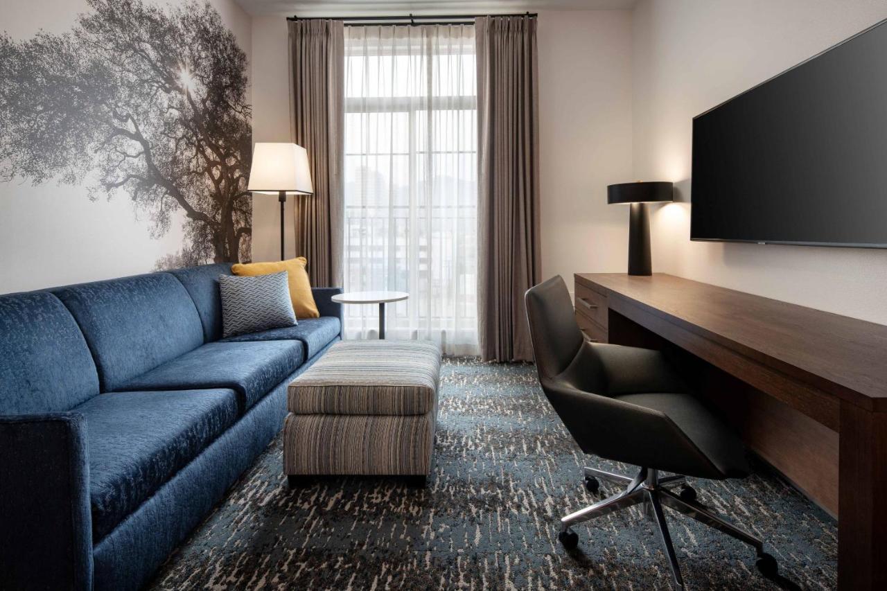 | Residence Inn Los Angeles Glendale