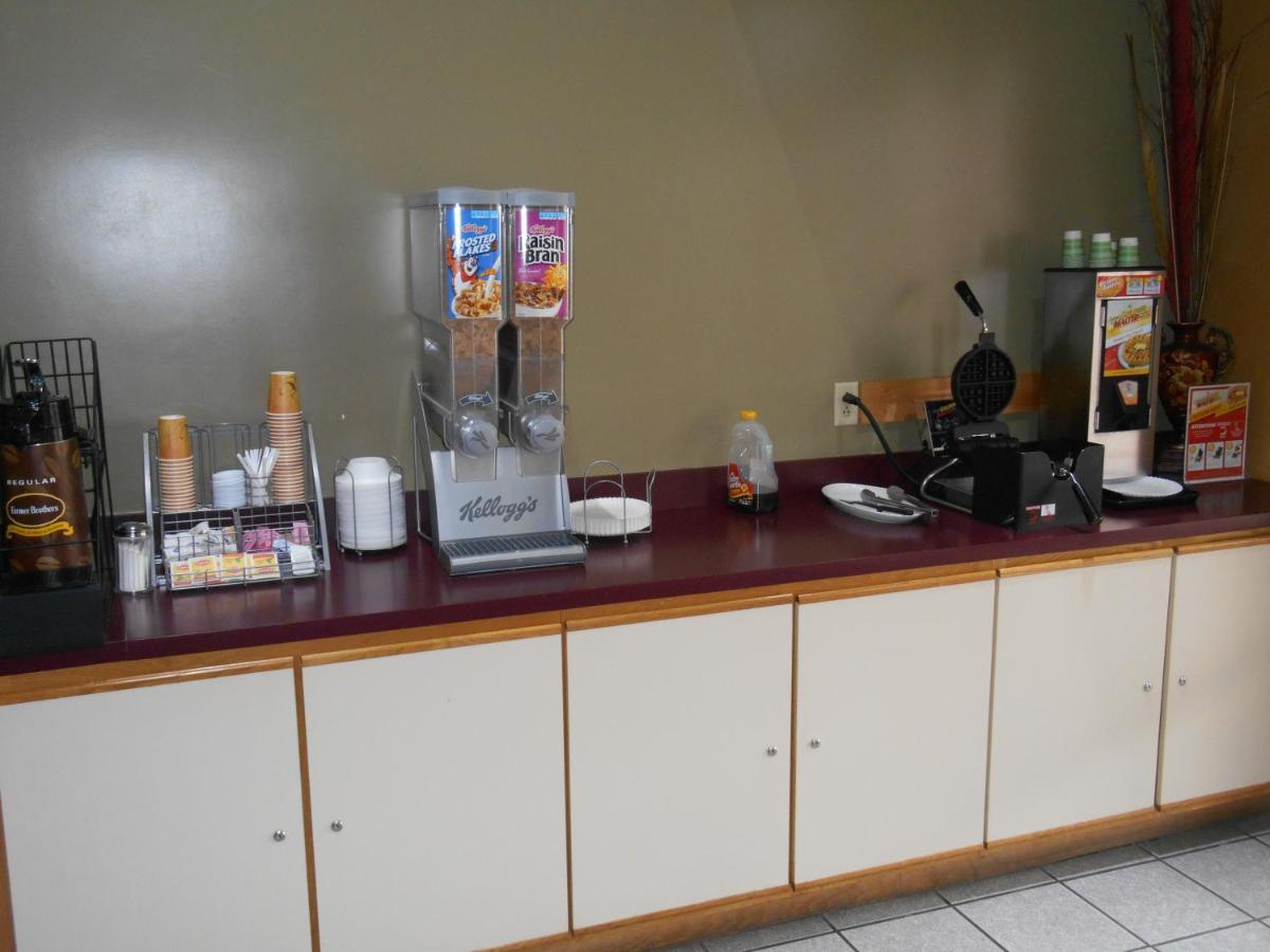 | GuestHouse Inn St. Joseph