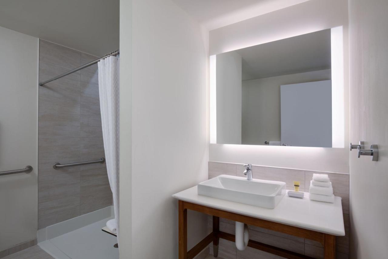 Studio, 1 King, Sofa bed, City view at Element by Marriott Detroit at The Metropolitan