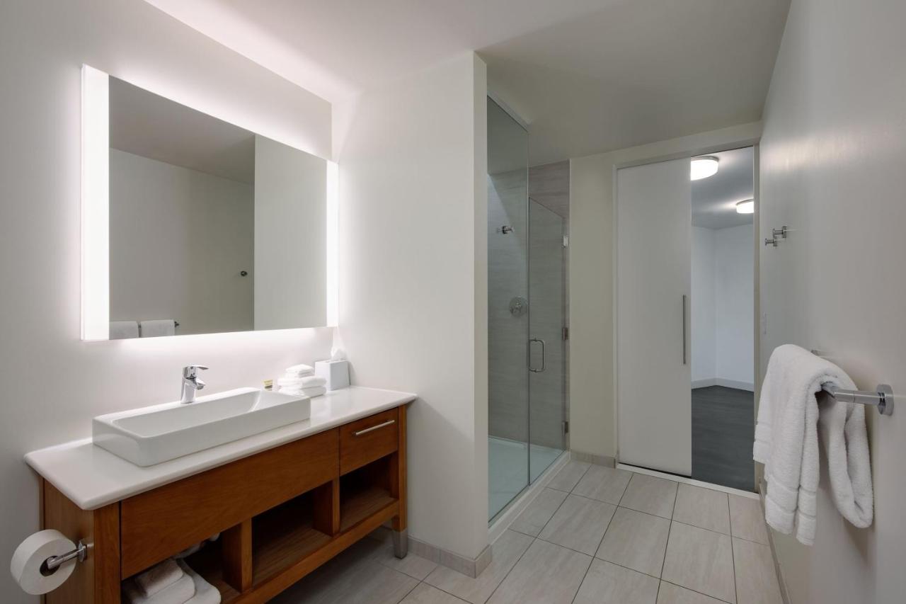 1 Bedroom Suite, 1 King, Sofa bed, City view at Element by Marriott Detroit at The Metropolitan