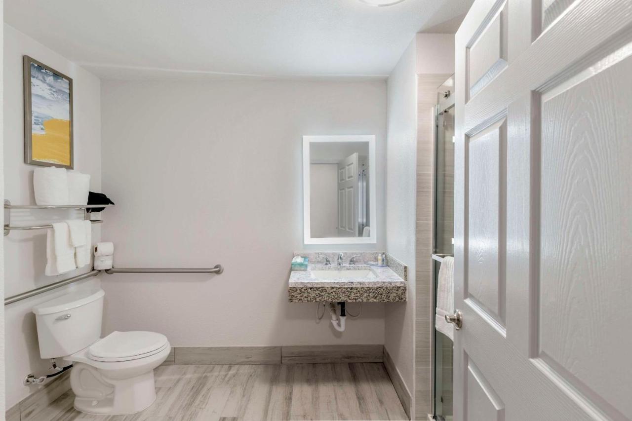  | AE Hotels Andrews Inn and Suites
