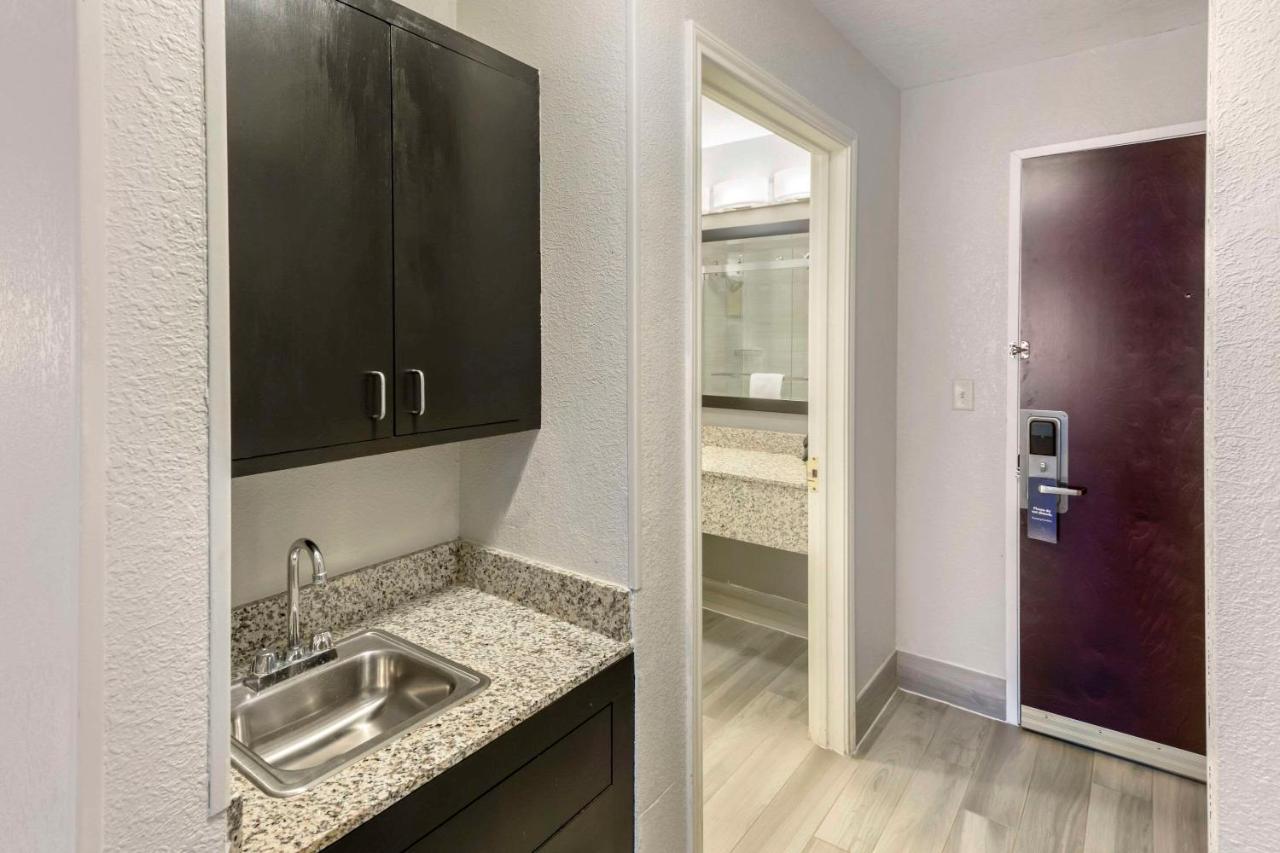  | AE Hotels Andrews Inn and Suites