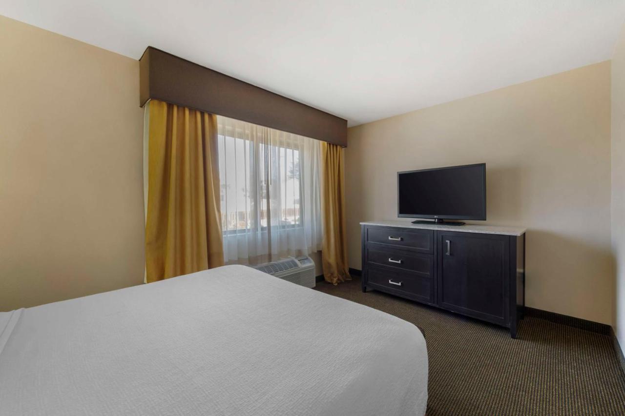 Room #77018047 at Best Western Plus Country Inn & Suites