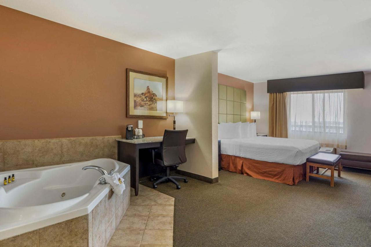 King Room with Balcony at Best Western Plus Country Inn & Suites