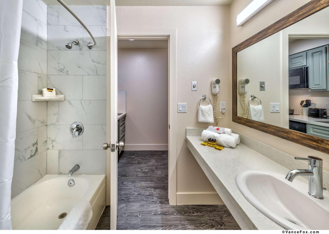 | SureStay Hotel by Best Western Lovelock
