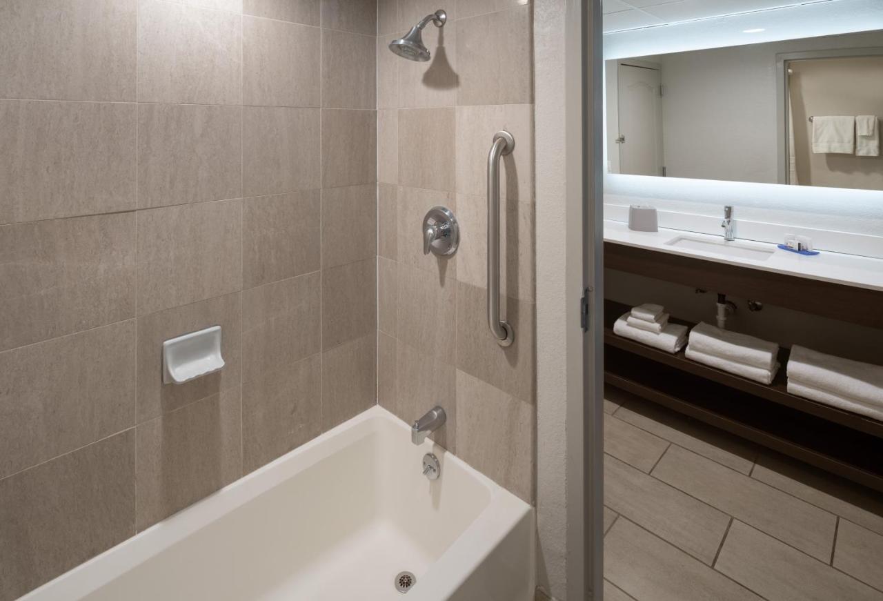 Alcove King Suite - Non-Smoking at Holiday Inn Express Rochester - Greece by IHG