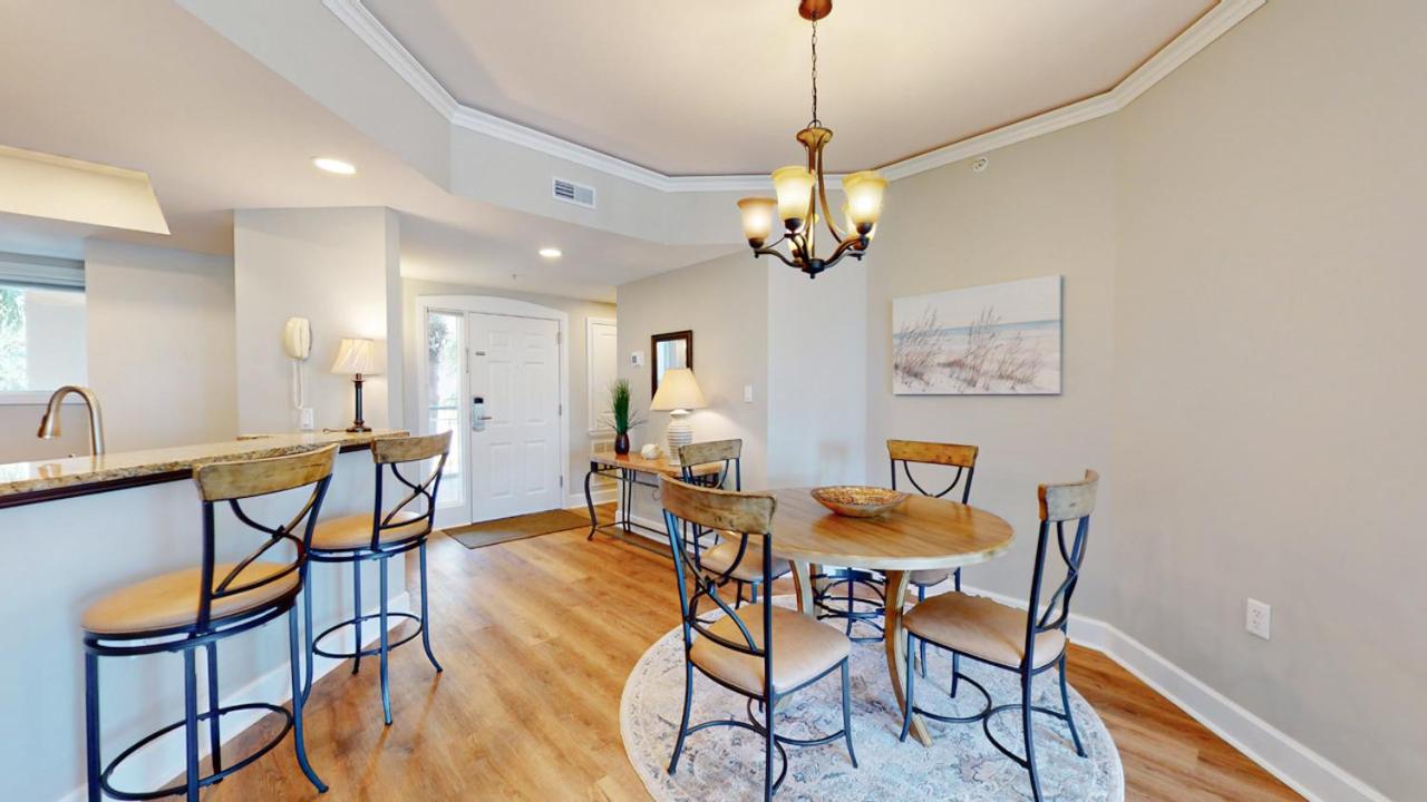 | 4104 Windsor Court North