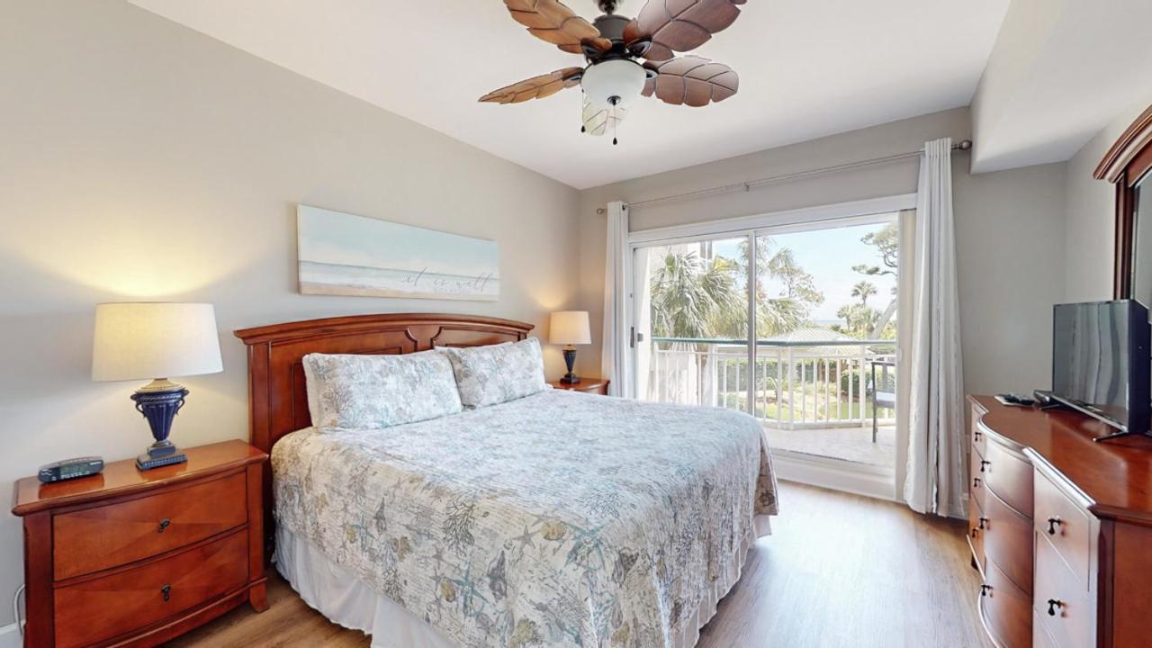 | 4104 Windsor Court North