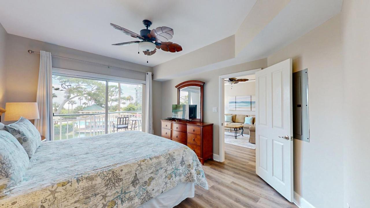 | 4104 Windsor Court North