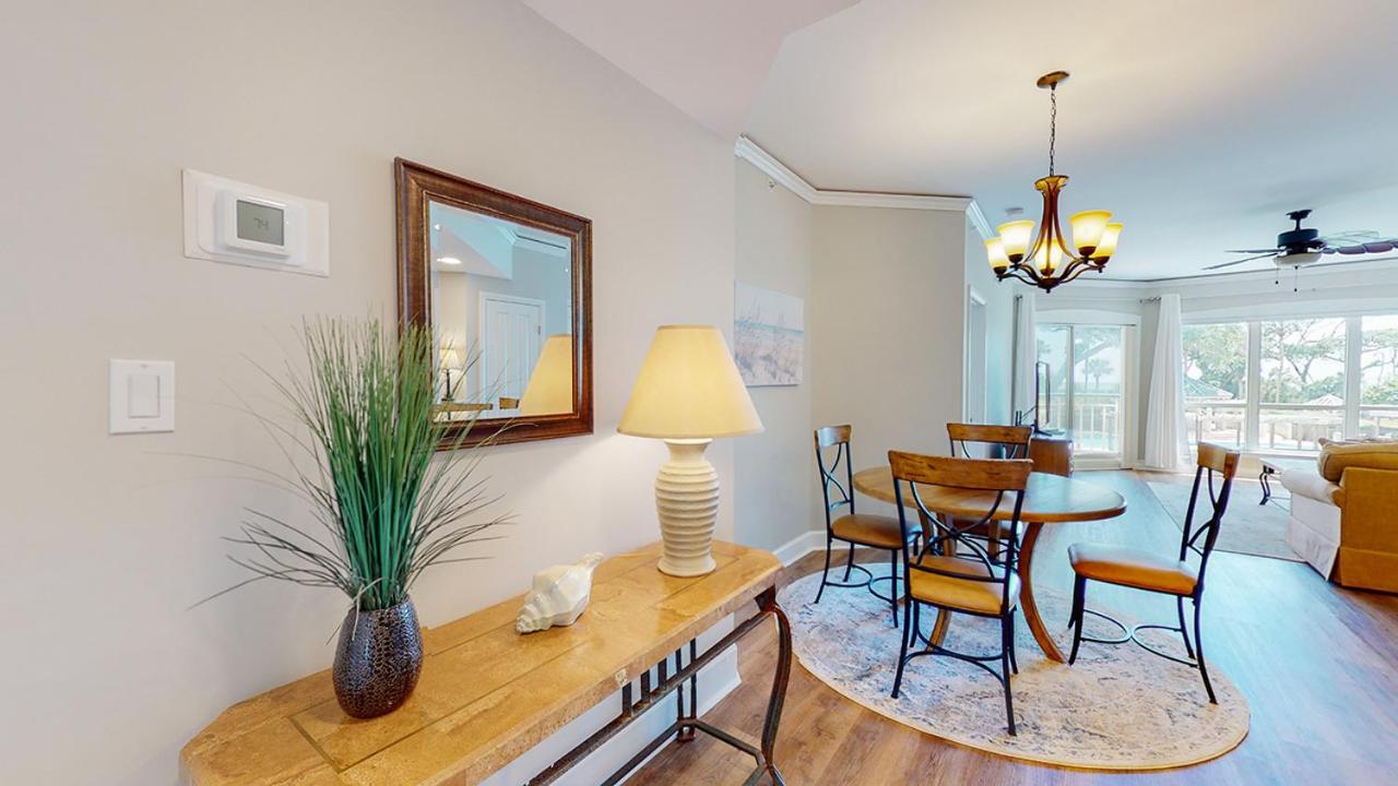 | 4104 Windsor Court North
