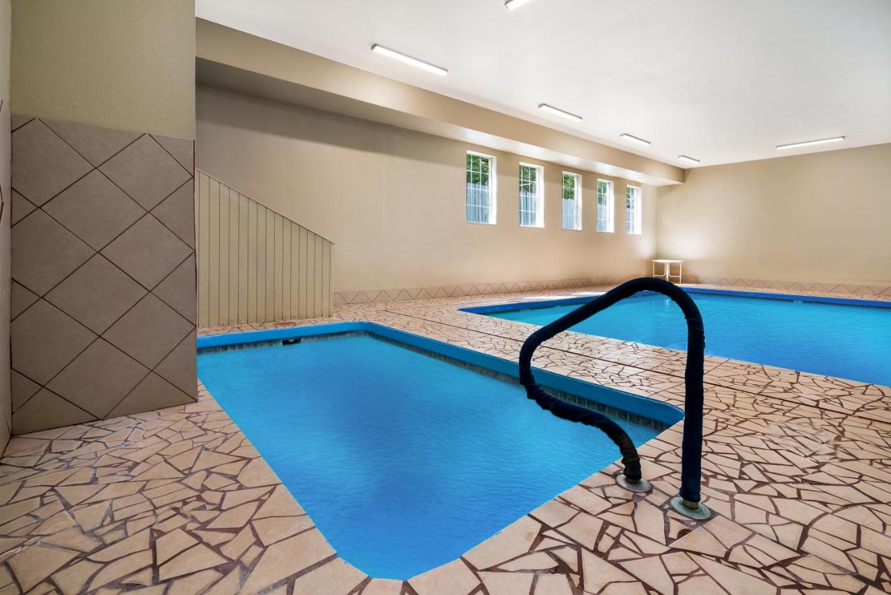 | SureStay Plus Hotel by Best Western Topeka Northwest