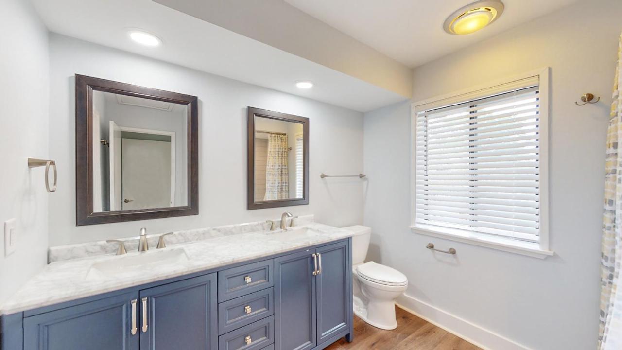 | 946 Inverness Village