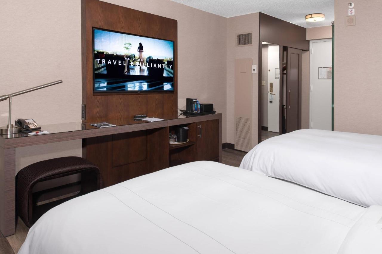 Guest room, 2 Double at Durham Marriott City Center
