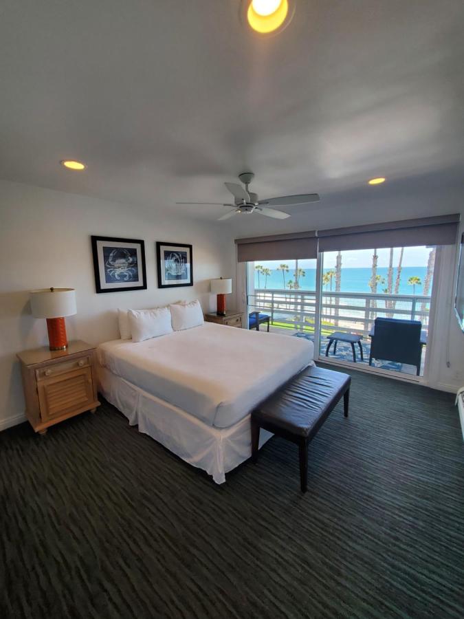 Deluxe Two-Bedroom Suite - Ocean Front at Sea Horse Resort