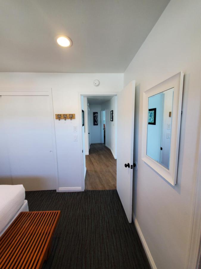 Deluxe Two-Bedroom Suite - Ocean Front at Sea Horse Resort
