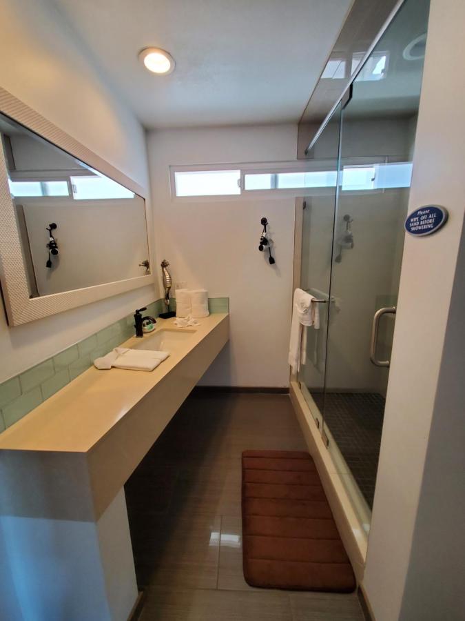 Deluxe Two-Bedroom Suite - Ocean Front at Sea Horse Resort