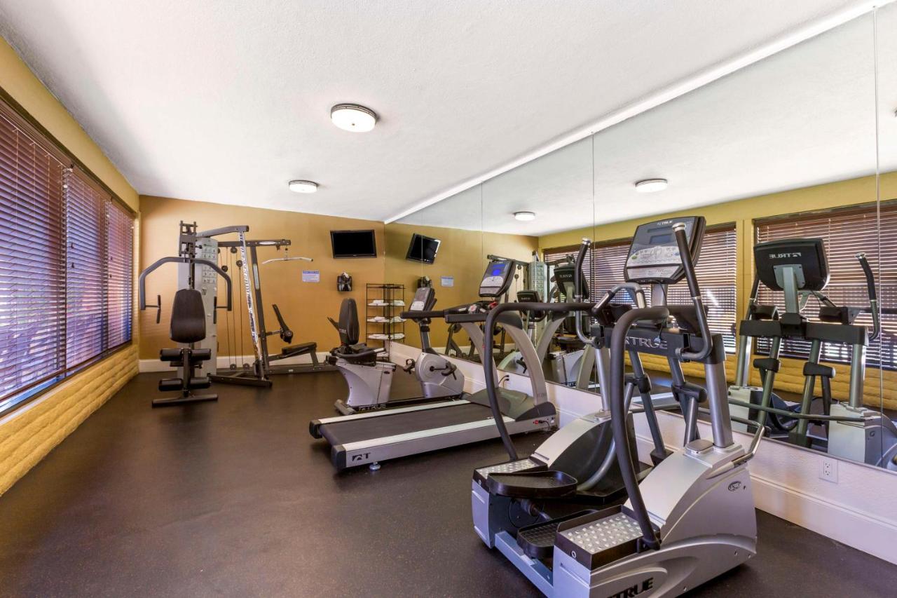 | Best Western Royal Sun Inn & Suites