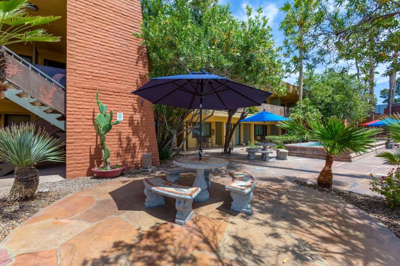  | Best Western Royal Sun Inn & Suites