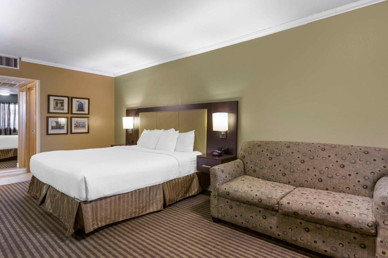  | Best Western Royal Sun Inn & Suites