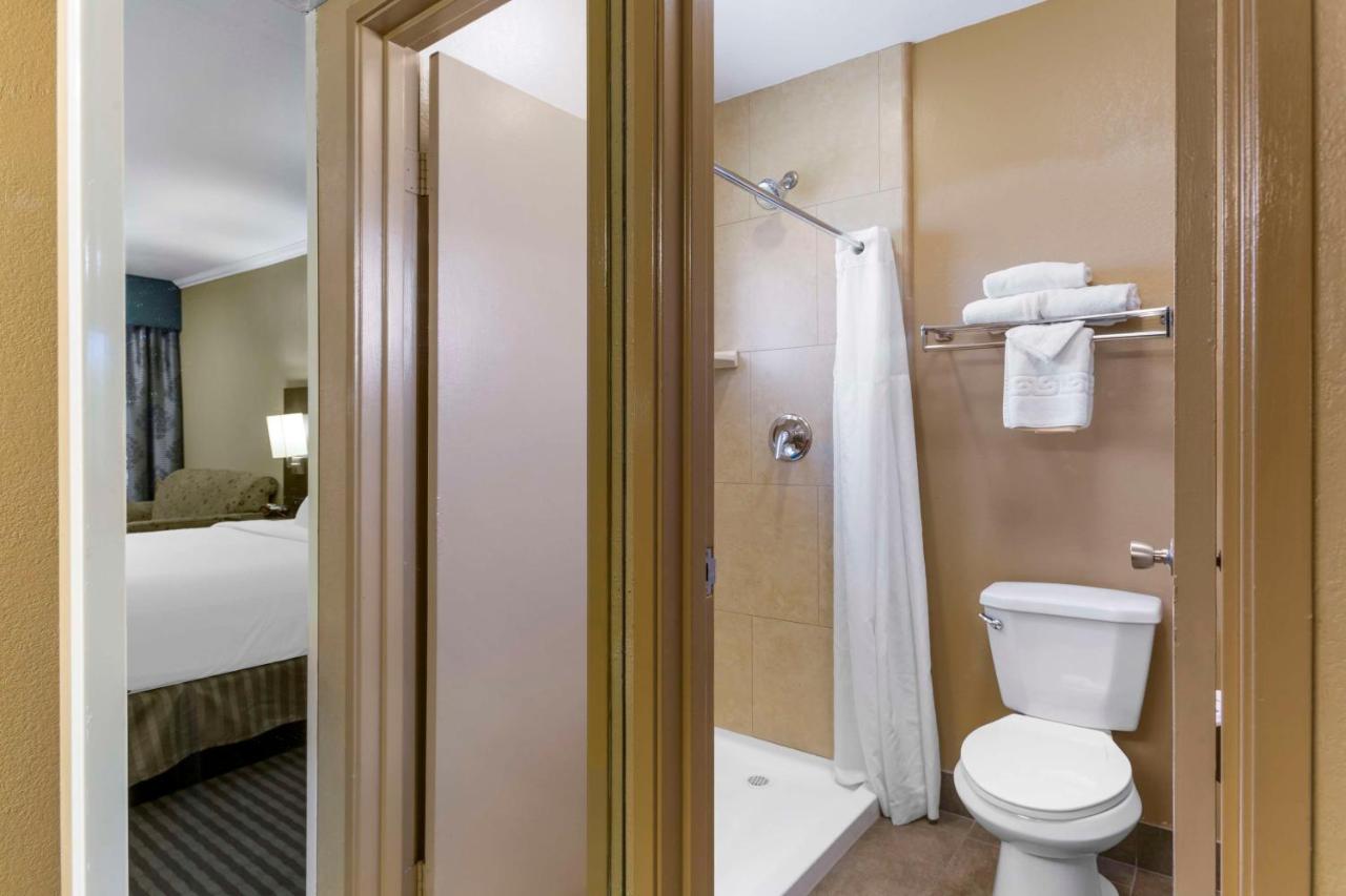 | Best Western Royal Sun Inn & Suites