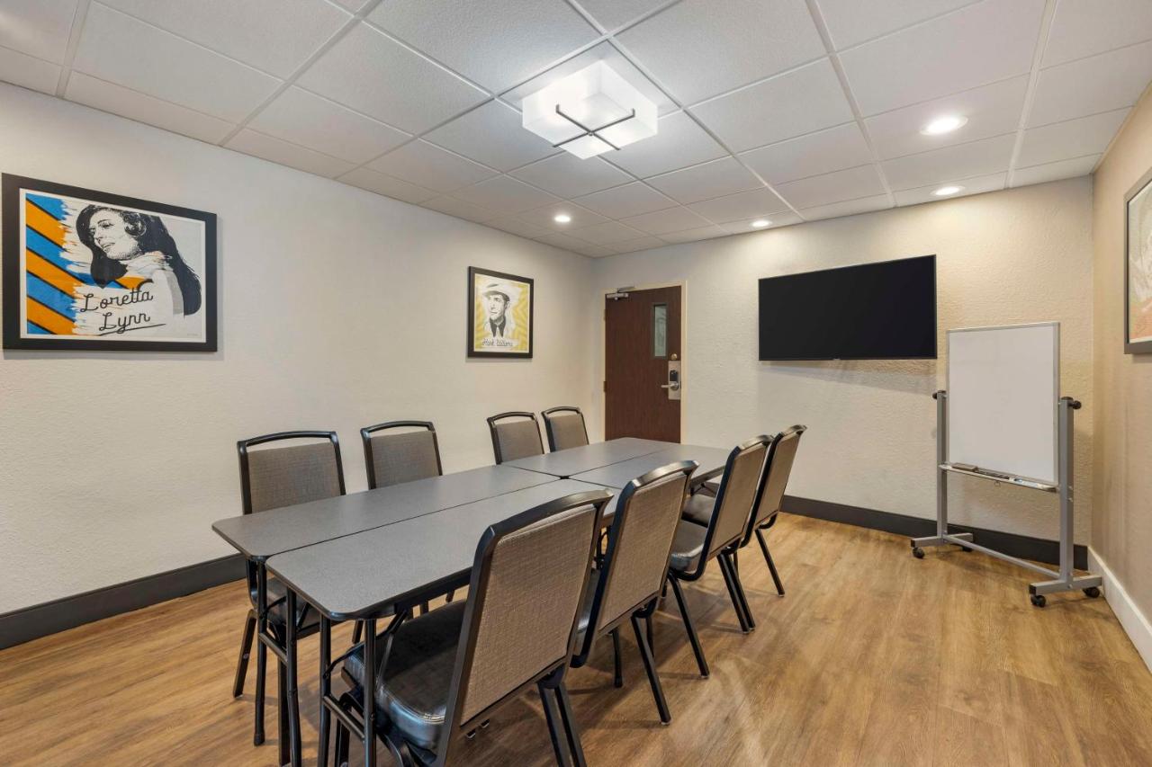 | Best Western Plus Nashville Airport Hotel