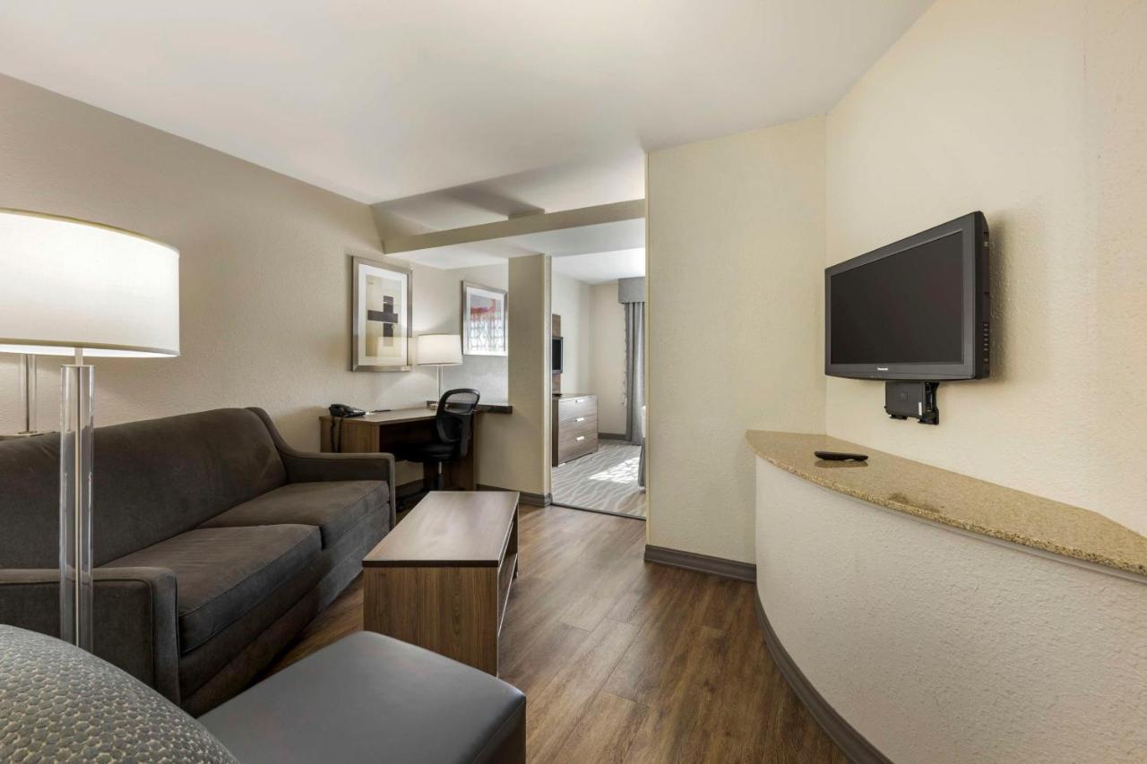 | Best Western Plus Nashville Airport Hotel