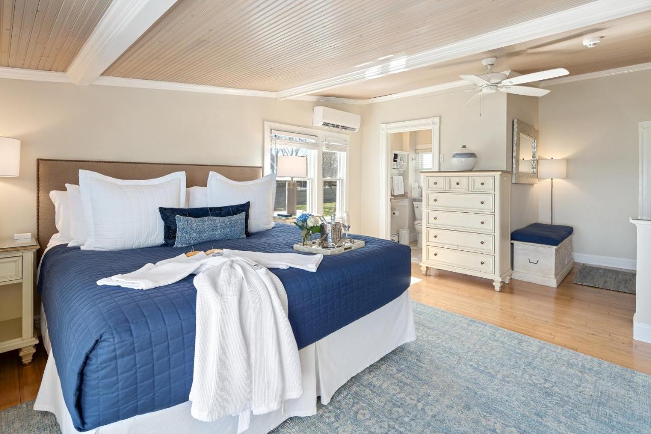 | Inn on the Sound